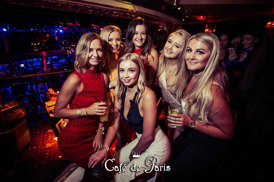 Ladies Outfit Ideas Cafe De Paris