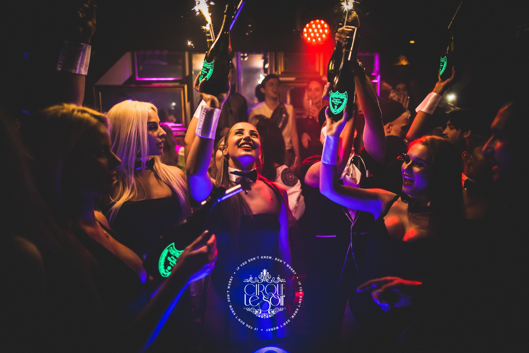 cirque le soir