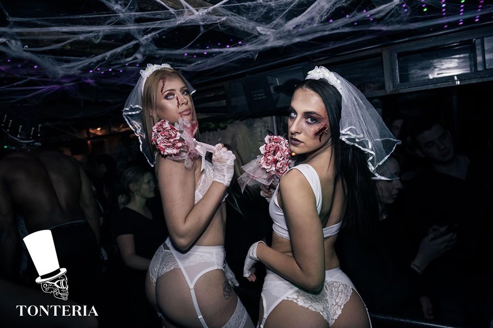 Tonteria Halloween Party