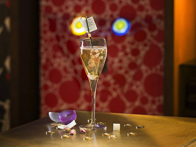 Champagne Papi 7 Tales